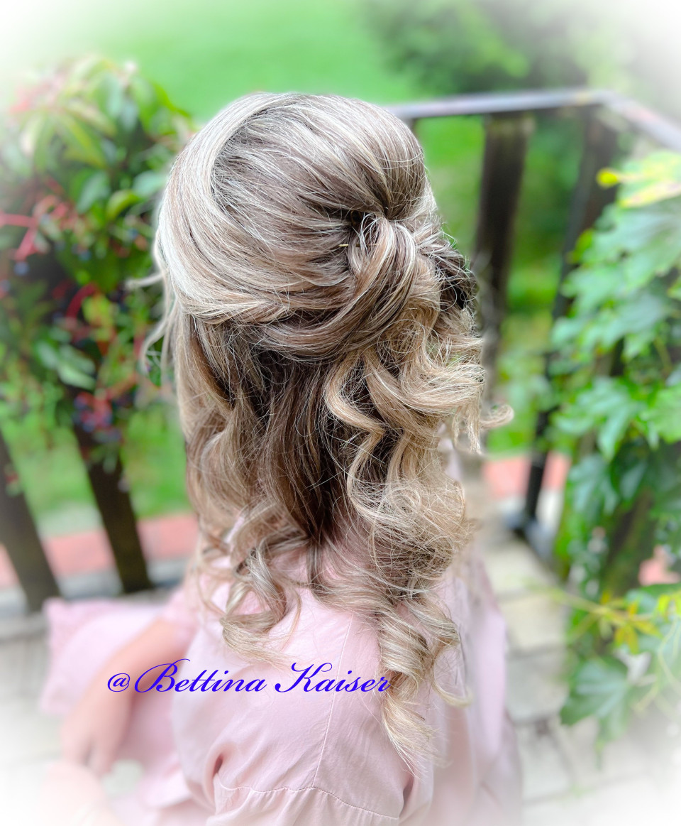 Bruidskapsel door Bettina Kaiser mobile Friseurin impressie 3