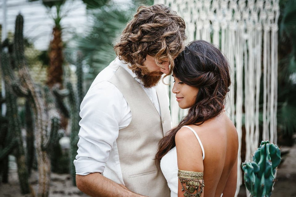 een boho geïnspireerde bruiloft in de woestijn