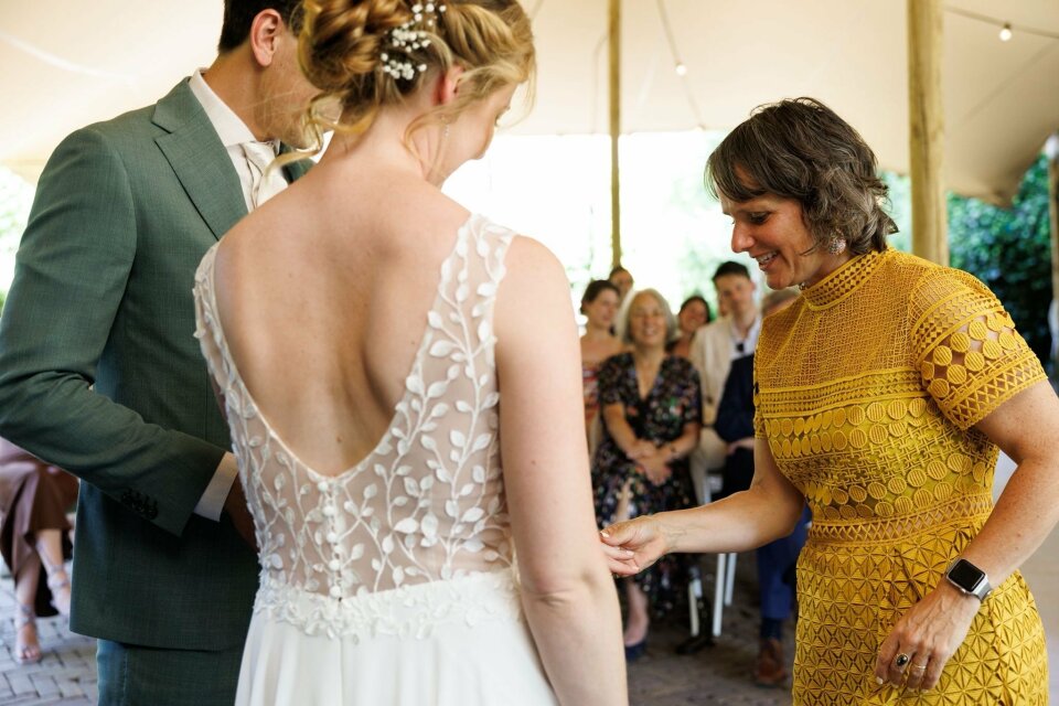 Trouwambtenaar wit&wow | ceremonie impressie 4