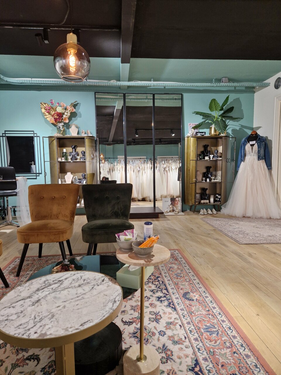 Trouwjurk van Het Boudoir Bruidsmode impressie 2