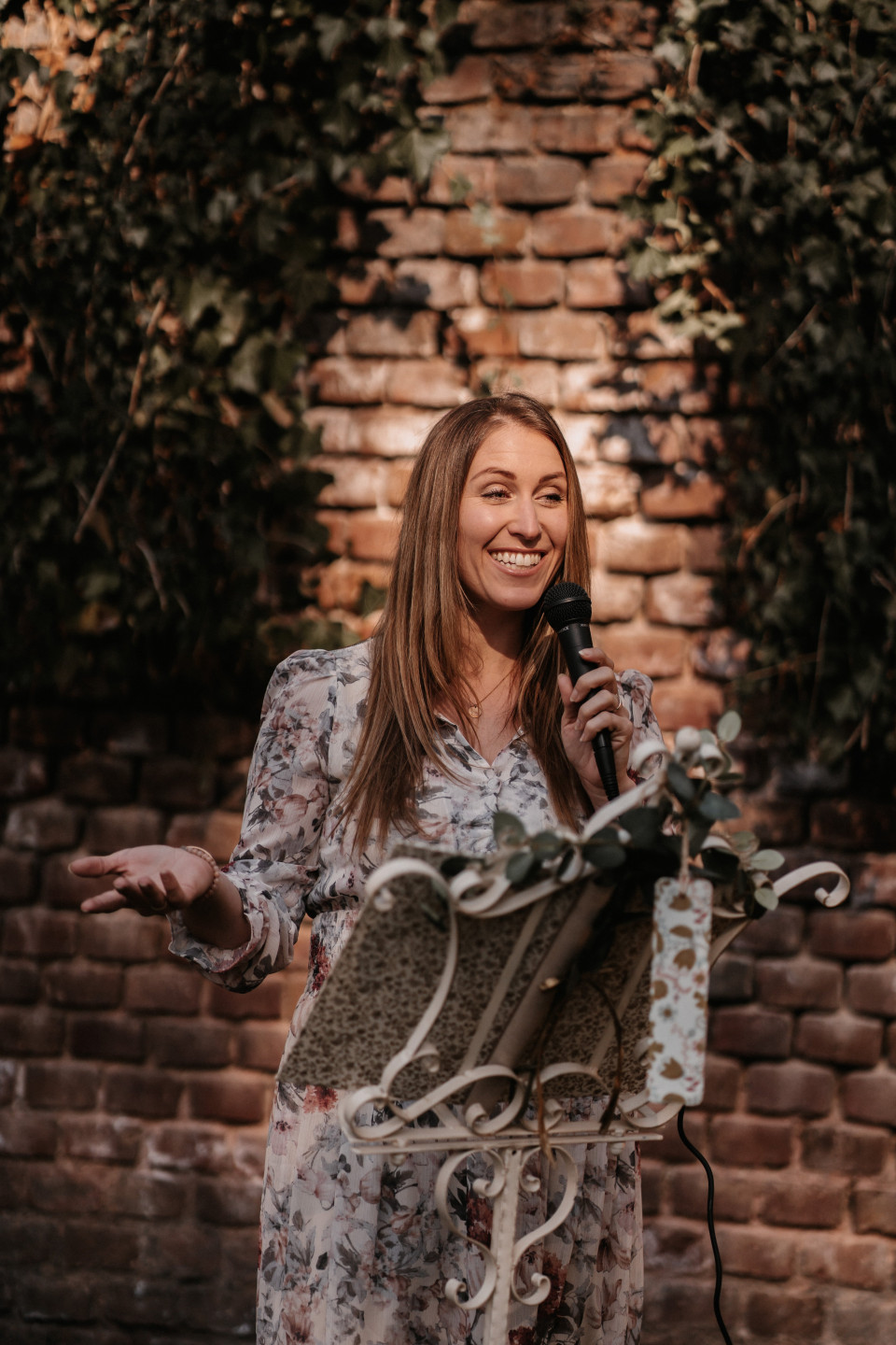 Trouwambtenaar Gold &amp; Eukalyptus - Freie Trauungen Nina Alvarez impressie 2