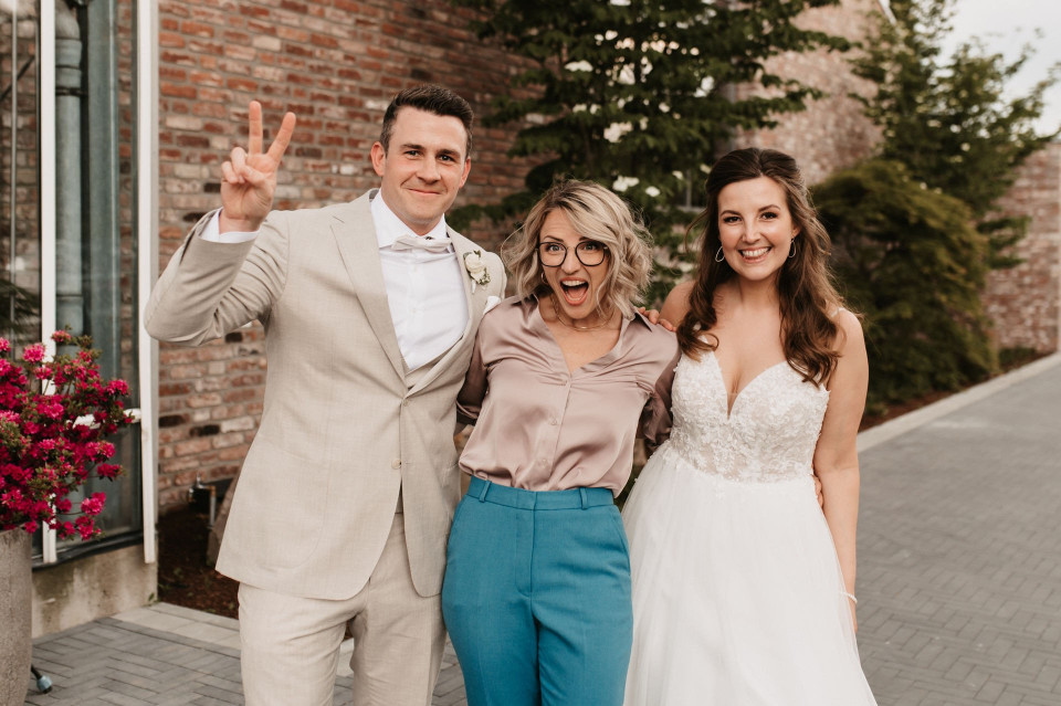 Trouwambtenaar Clarissa Naomi - Traurednerin / Hochzeitsrednerin / Trauerfeier overzicht