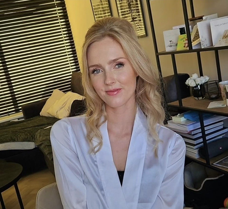 Bruidsmake-up door Van Kasbergen Bridal Styling details