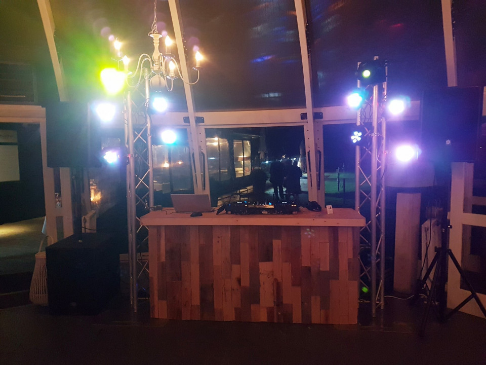 Muziek van The Differences drive-in disco impressie 4