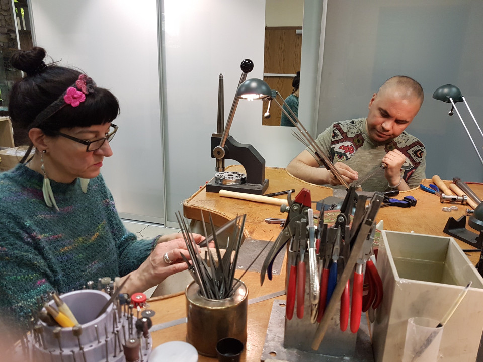 Trouwringen uitzoeken bij Schmuckwerkstatt Trolese & Langen GbR