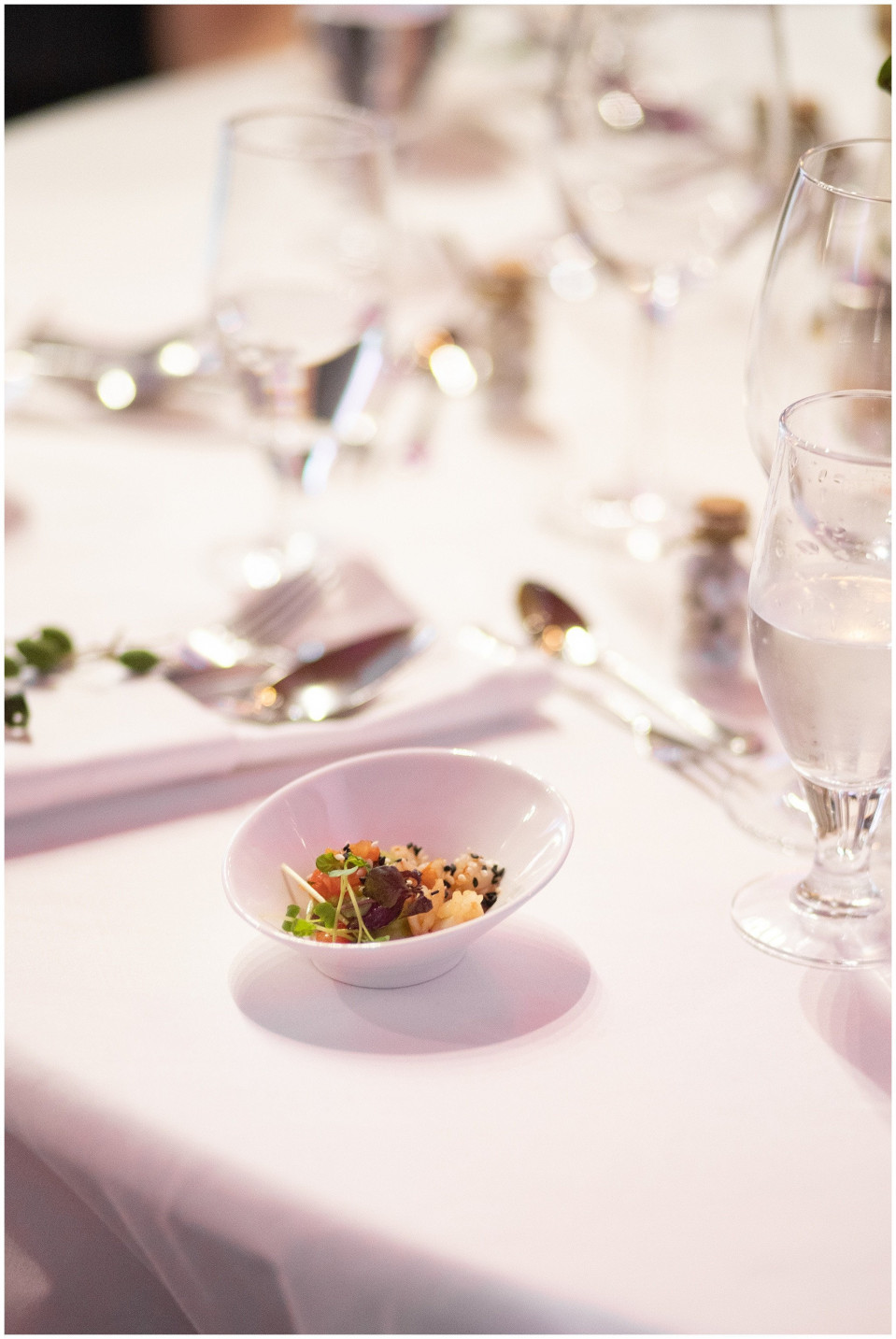 Festliche Dekoration - minimalistisch und im Greenery Stil