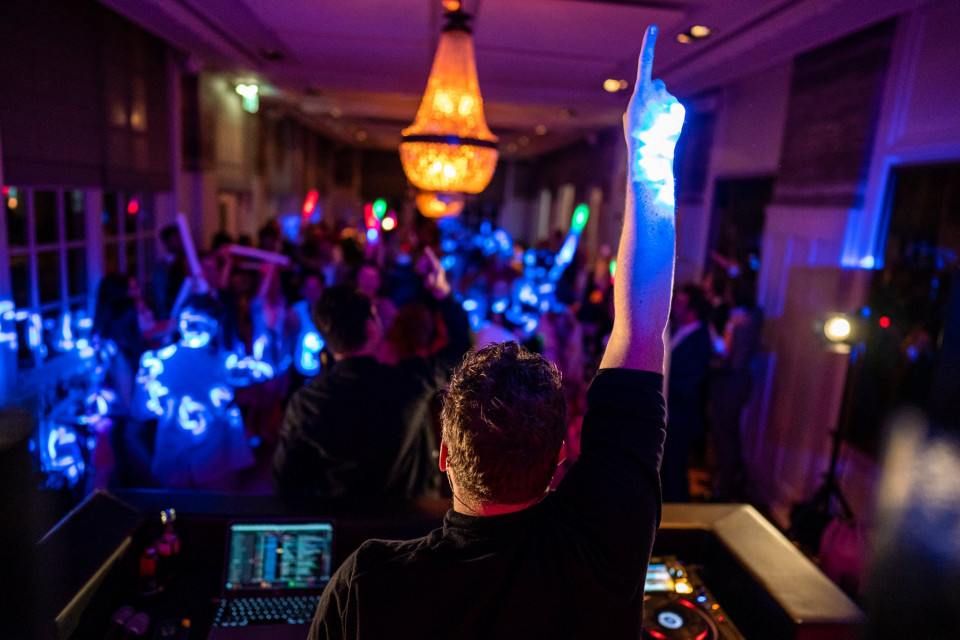 Muziek van Rene van de Veerdonk Wedding &amp; Event DJ impressie 