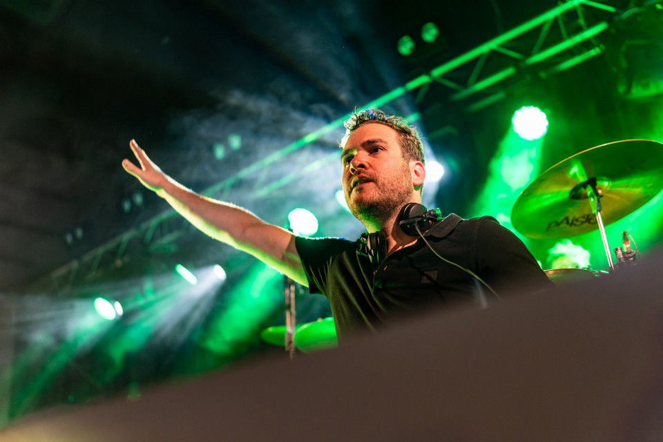 Muziek van Rene van de Veerdonk Wedding &amp; Event DJ details