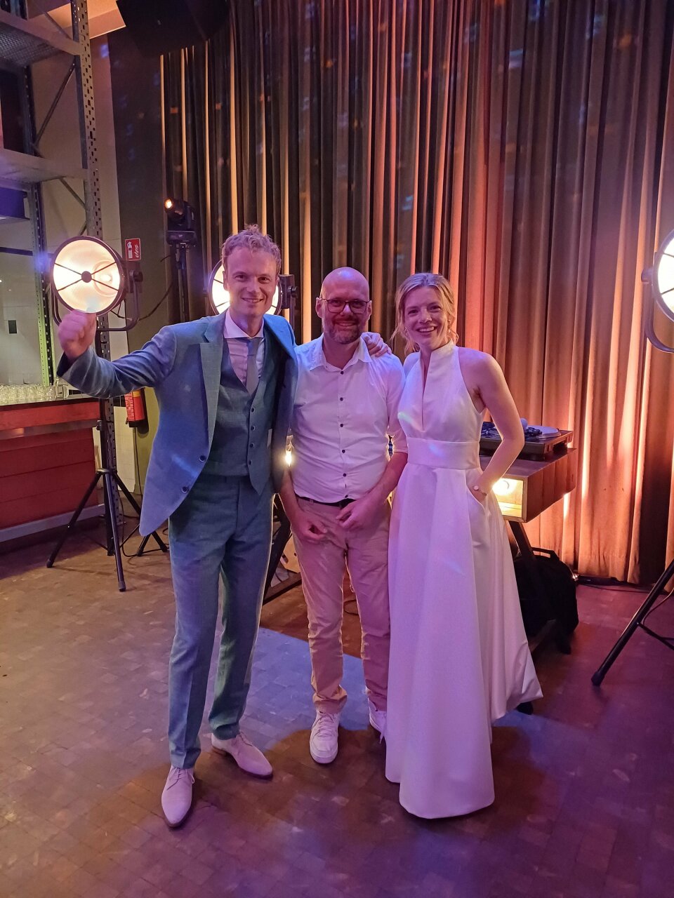 Muziek van De Feestinjectie by Serumsounds overzicht