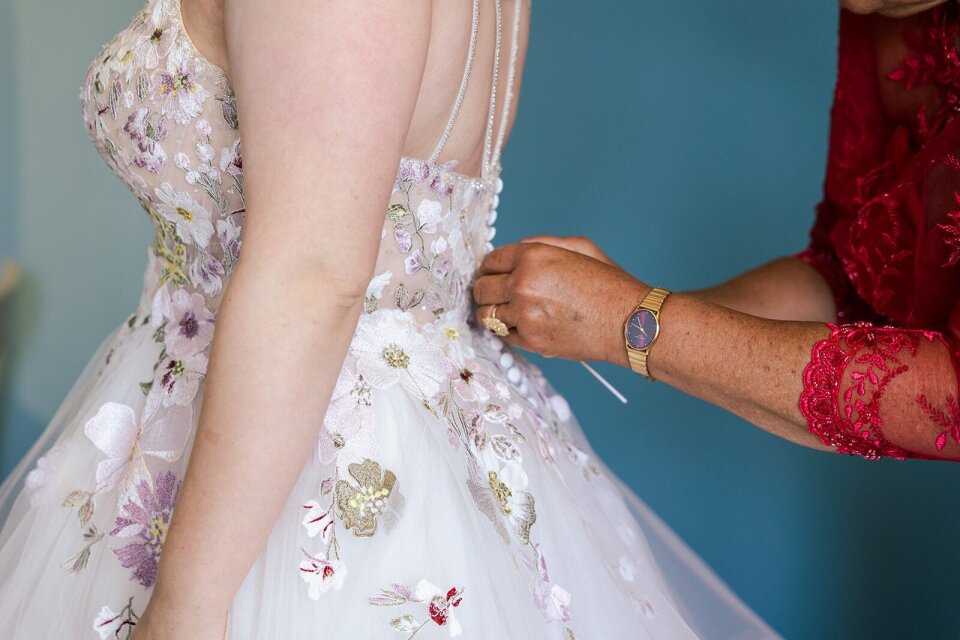 Trouwjurk van Bruidsboutique Sjiek details