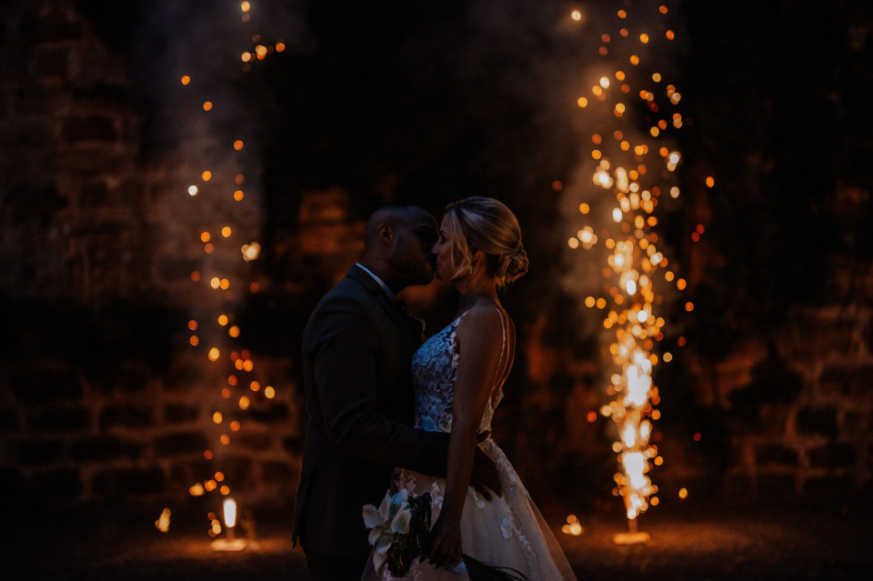 Weddingplanner célébrer - STILVOLLE HOCHZEITEN UND FEIERN overzicht