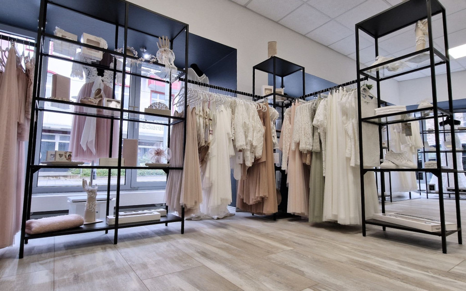 Trouwjurk van Traumfabrik Bridal Store impressie 