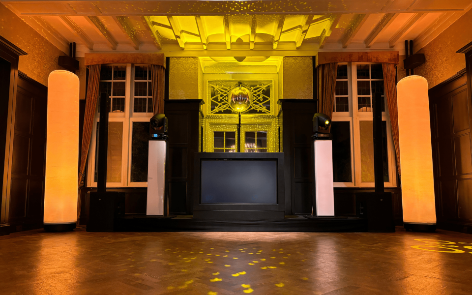 Muziek boeken bij base-events