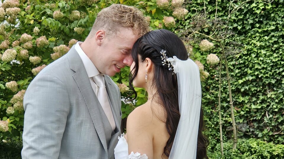 Bruidskapsel door Monique Otterspoor Visagie & Hairstyling impressie 4