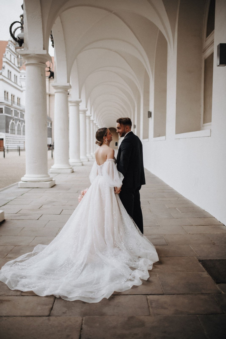 LÉNAIA Bridal - Online Braut Boutique