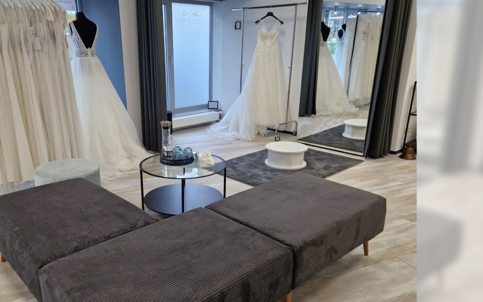 Trouwjurk van Traumfabrik Bridal Store details