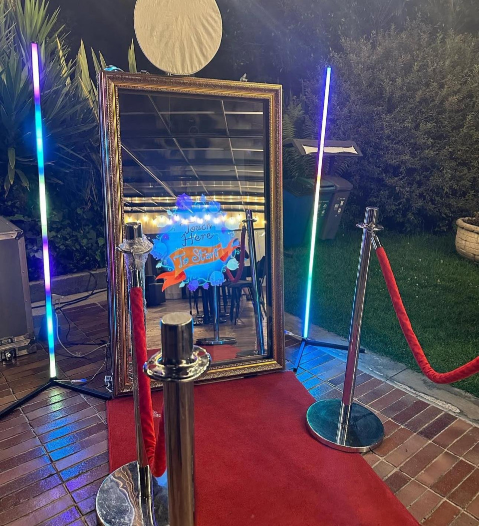 Flashy-Fotobox I Fotospiegel Fotobox Mieten Stuttgart