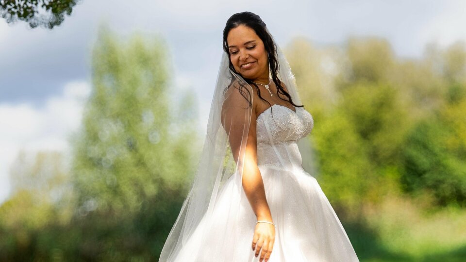 Bruidskapsel laten maken bij Monique Otterspoor Visagie & Hairstyling