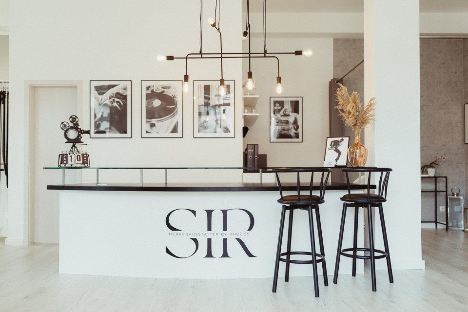 Trouwpak aanmeten bij SIR by InWeiß - Herrenausstatter & Hochzeitsanzüge