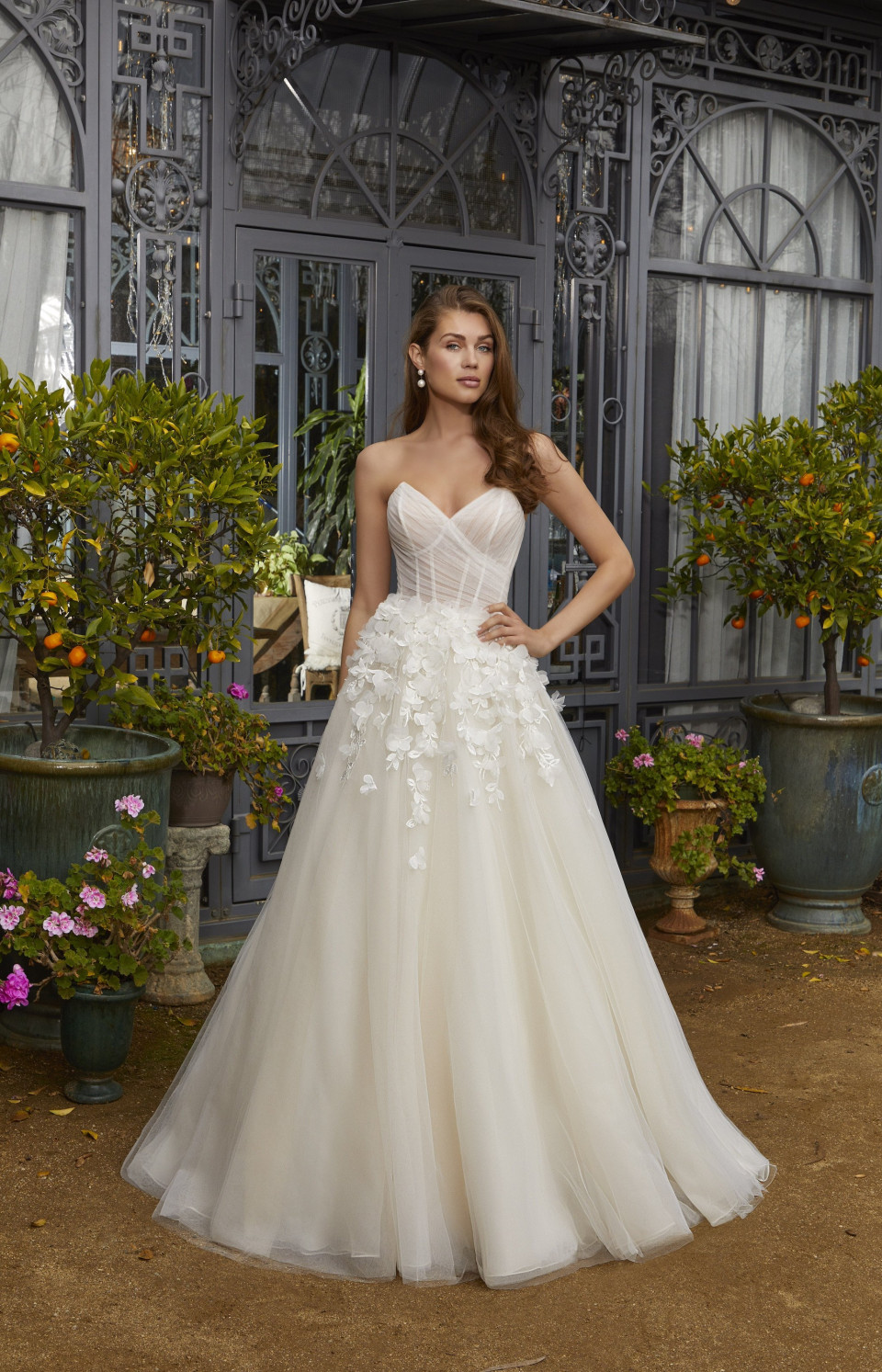 deze trouwjurk is perfect voor een bruid die een strapless wil dragen