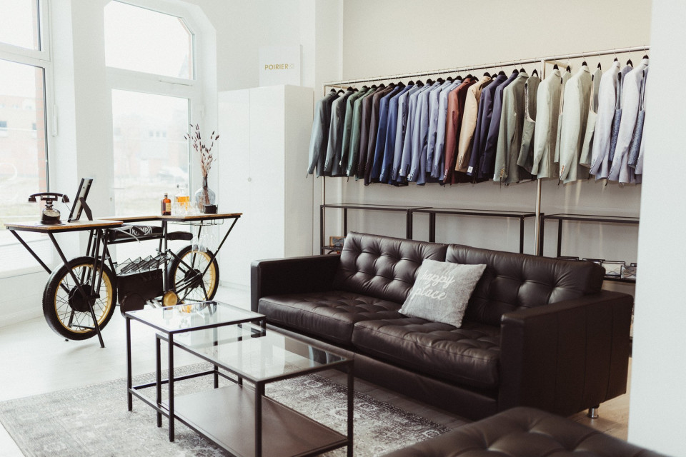 Trouwpak van SIR by InWeiß - Herrenausstatter & Hochzeitsanzüge overzicht