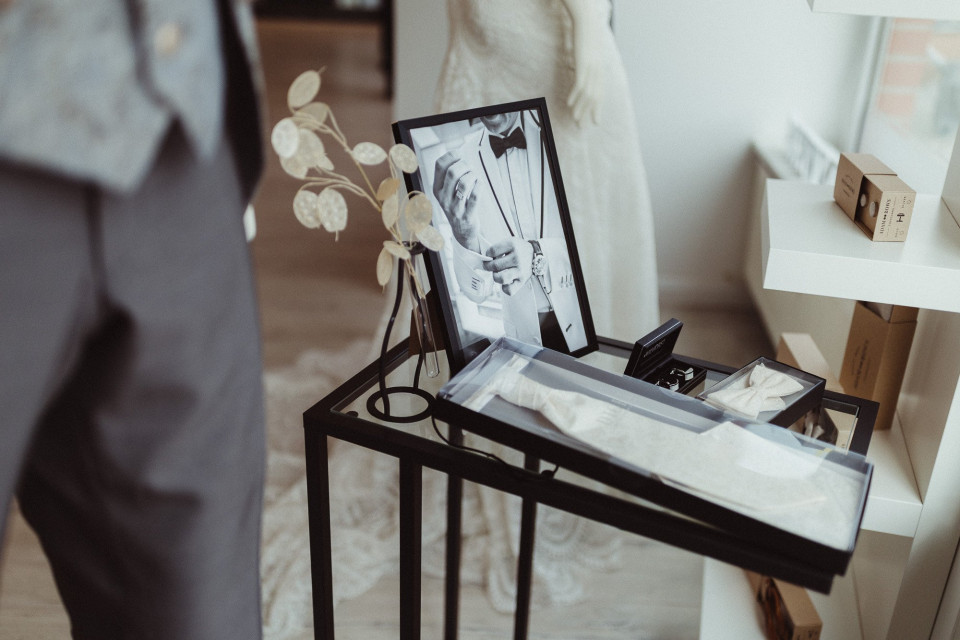 Trouwpak van SIR by InWeiß - Herrenausstatter & Hochzeitsanzüge impressie