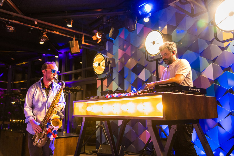 Muziek van DJ te Huur impressie 2