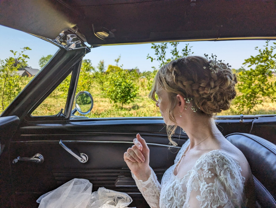 Bruidsmake-up door SR hair- &amp; make up artist impressie 