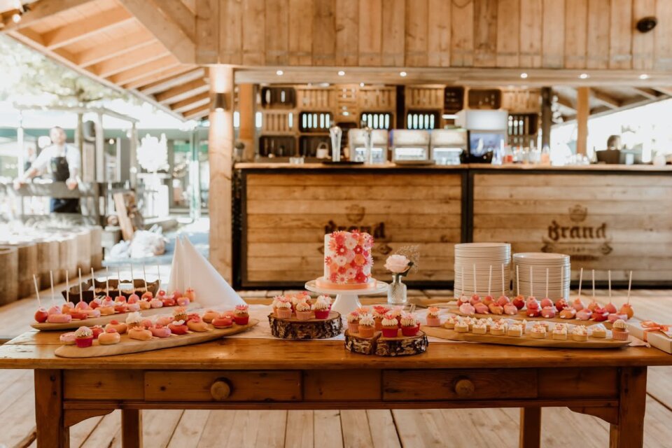 Bruidstaart van Hannies Bakery impressie