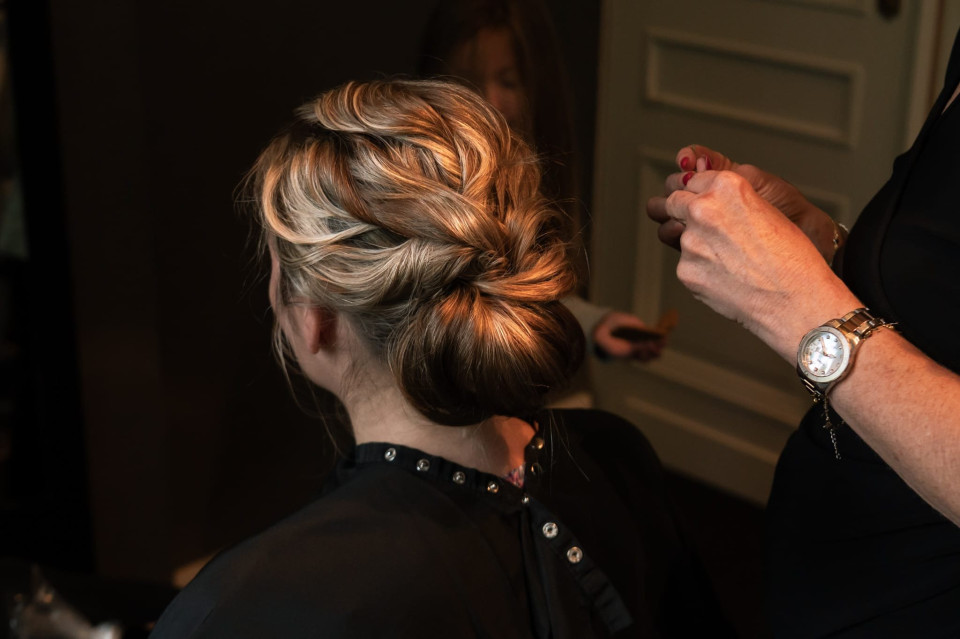 Bruidskapsel laten maken bij Kapsalon Hairs Ahead