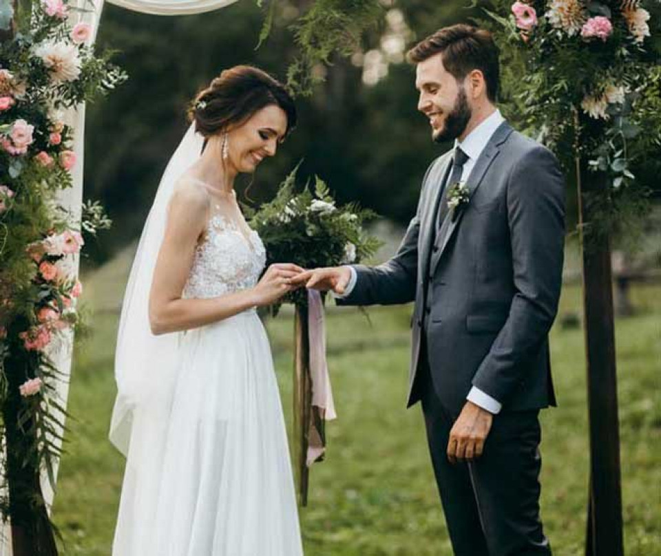 Trouwen met trouwambtenaar Eure Traurednerin für Zaubermomente