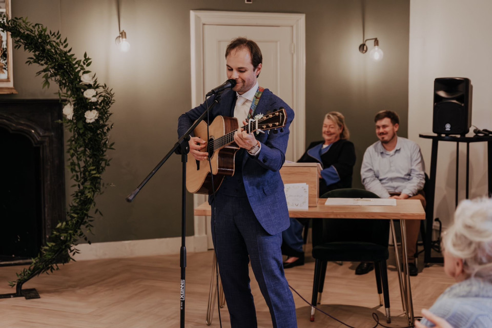 Trouwambtenaar Als het over de liefde gaat details