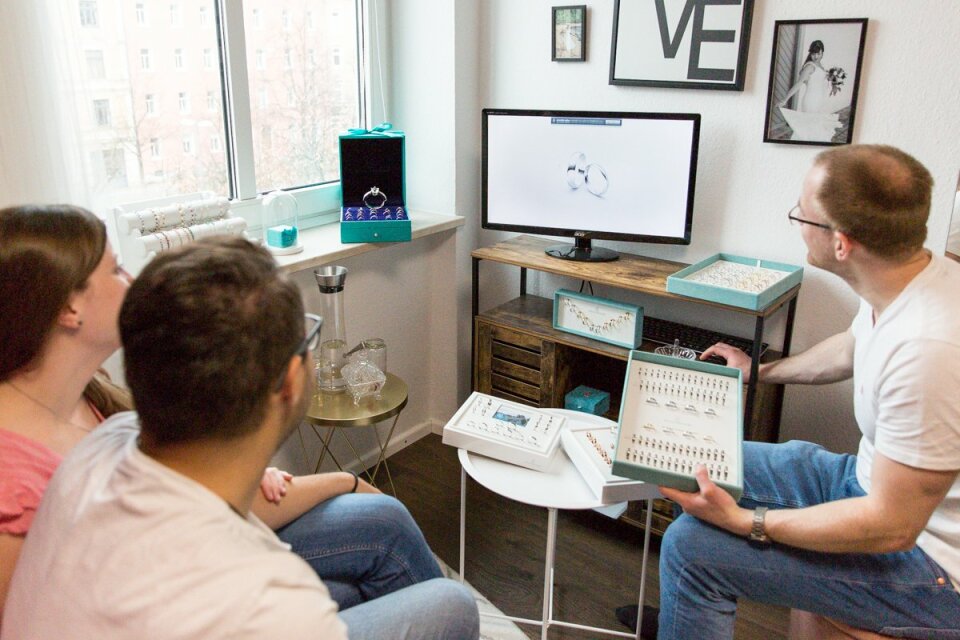 Trouwjurk van Feine Herzenssachen details