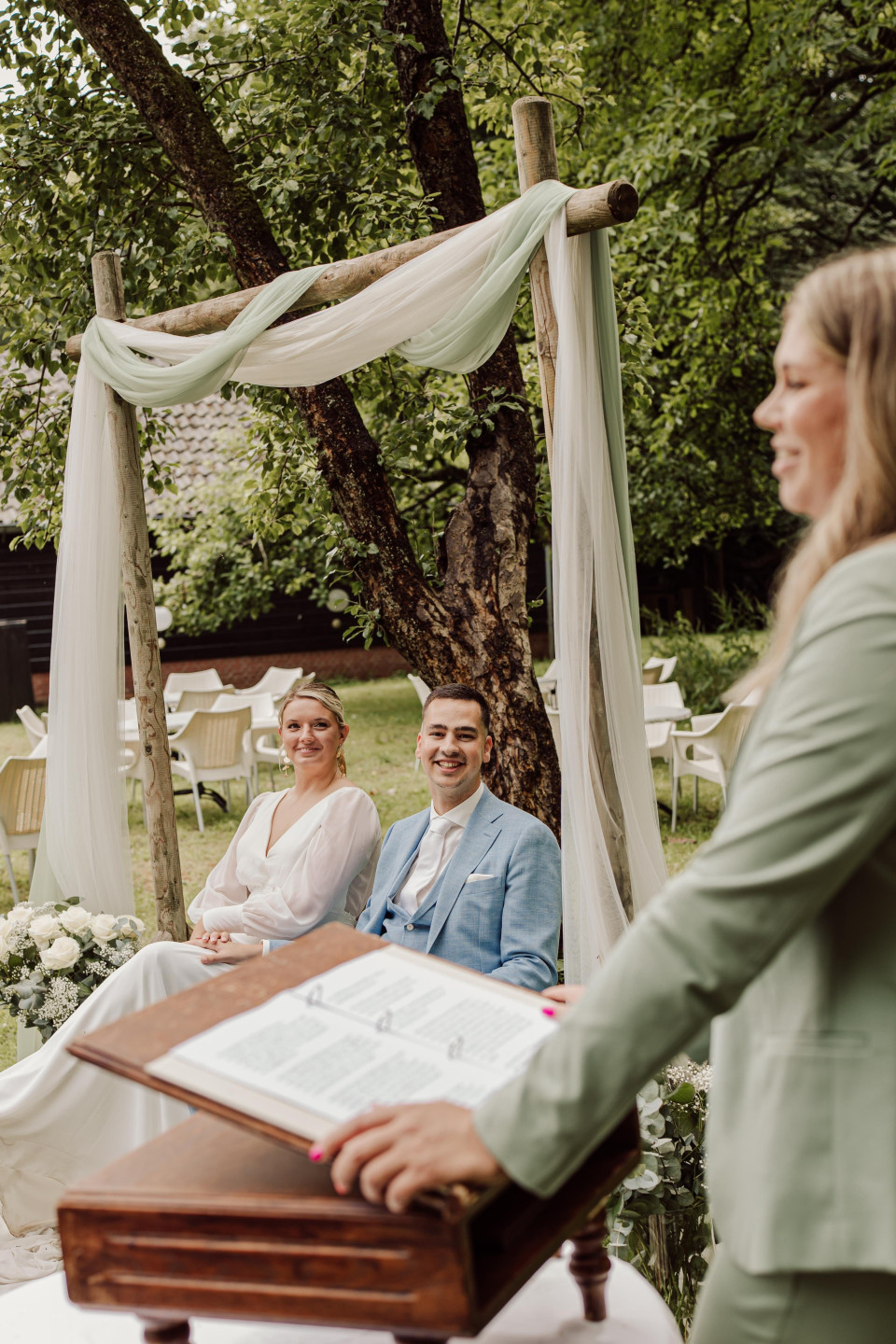Trouwen met trouwambtenaar Babs van het Noorden