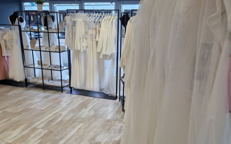 Trouwjurk van Traumfabrik Bridal Store impressie 2
