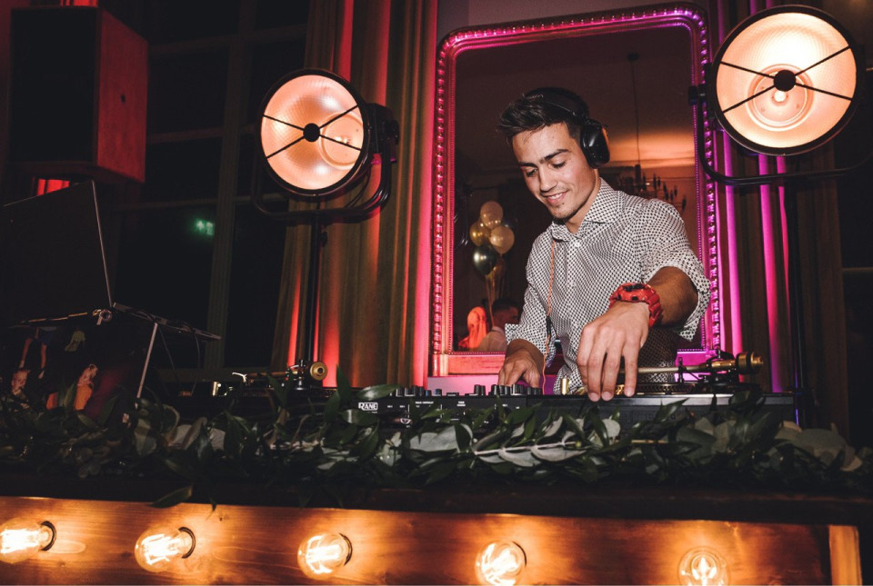 Muziek van DJ te Huur impressie 