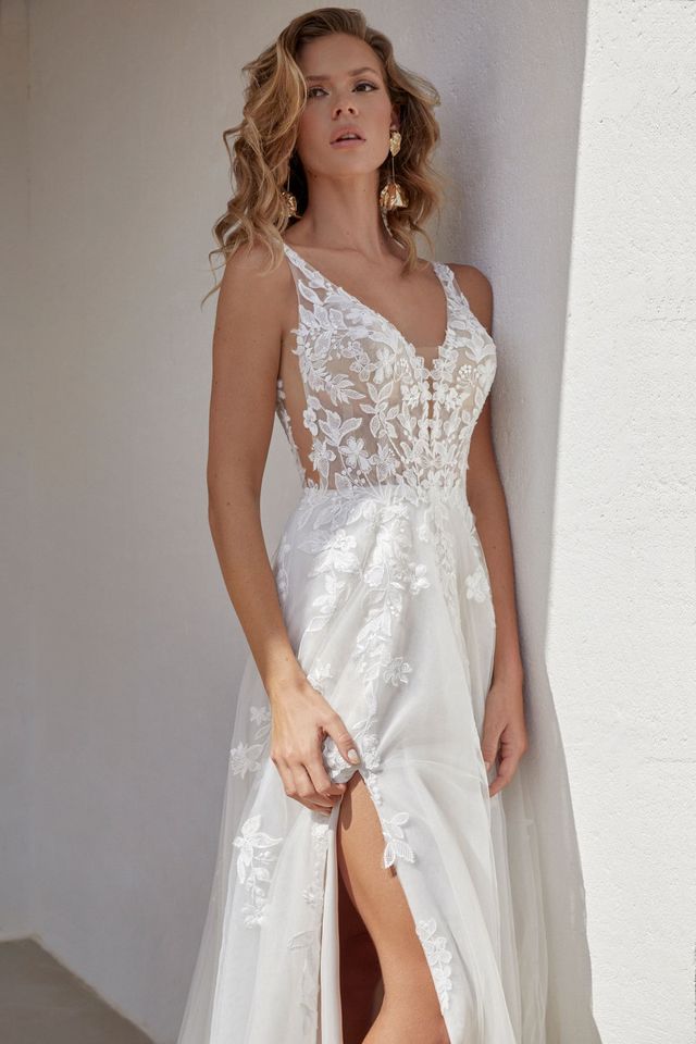Brautkleid mit Spitzenkorsett