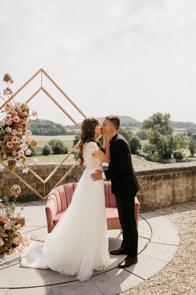 Vestidos de novia sencillos con encaje