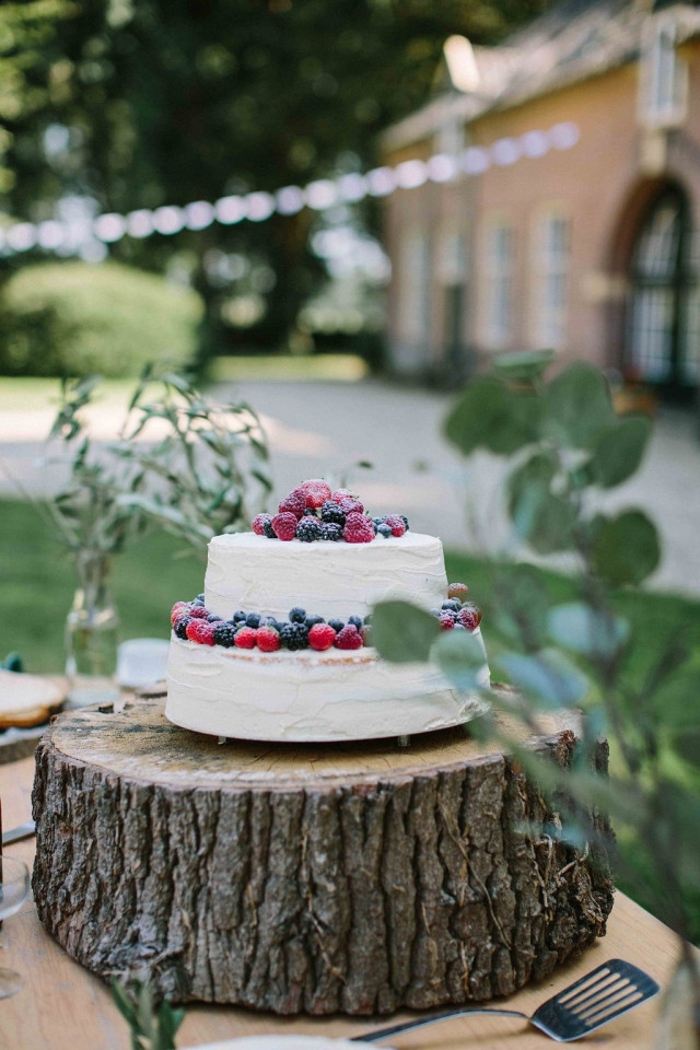 Hochzeitstorte mit Früchten