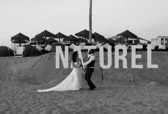 bruidspaar bij naturel