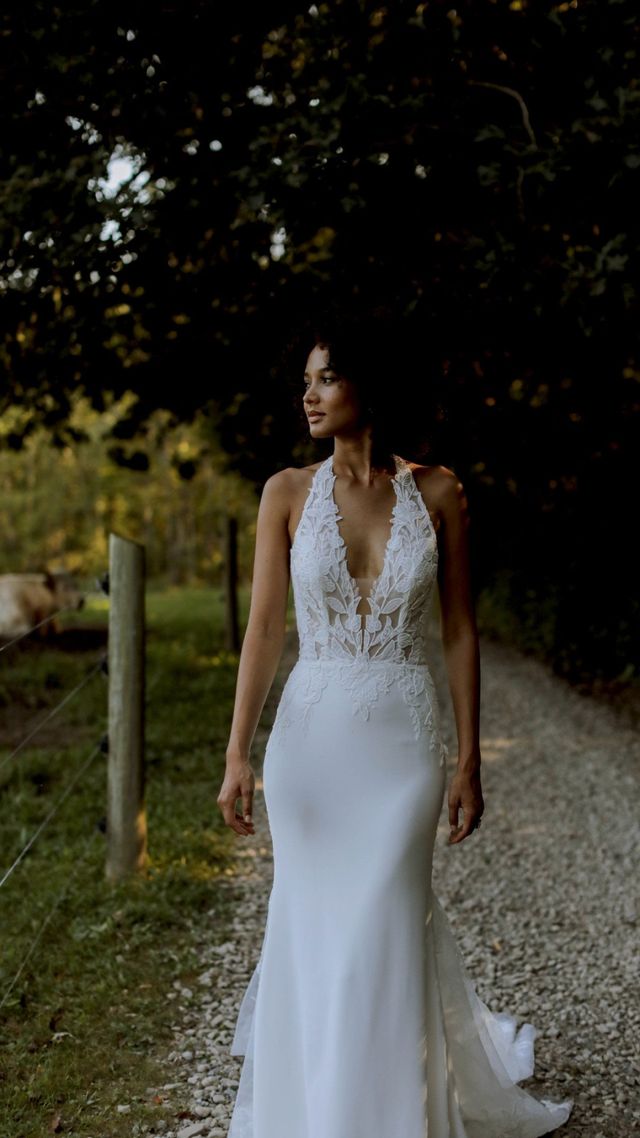 Brautkleid mit Neckholder Top