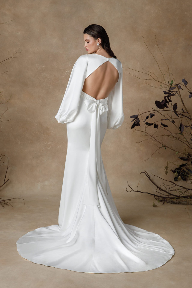 Brautkleid mit freiem rücken und Schleife