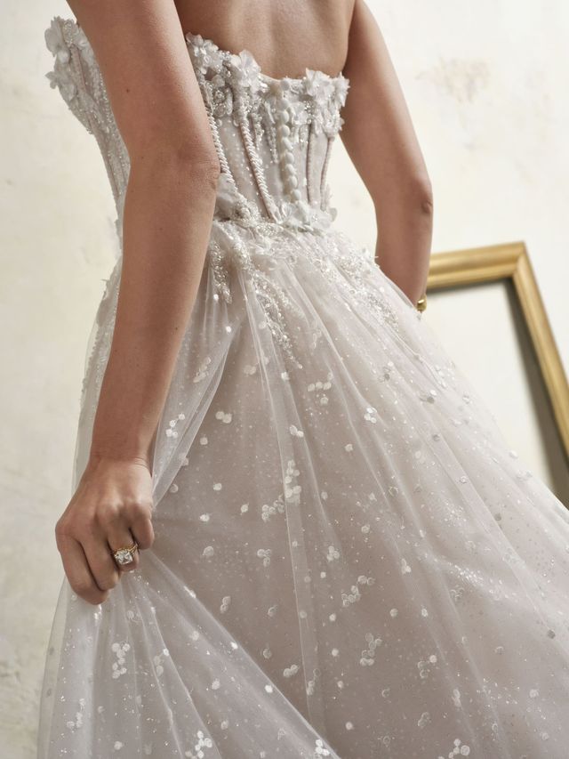 Brautkleid von hinten