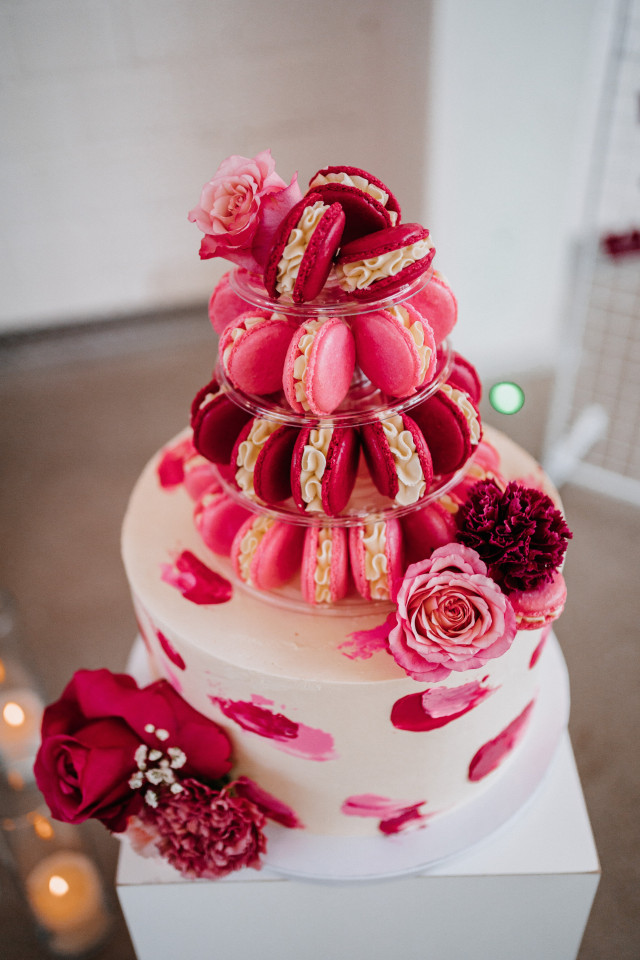 Hochzeitstorte mit Macarons