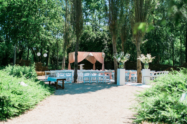 ceremonie midden in de bossen opstelling 