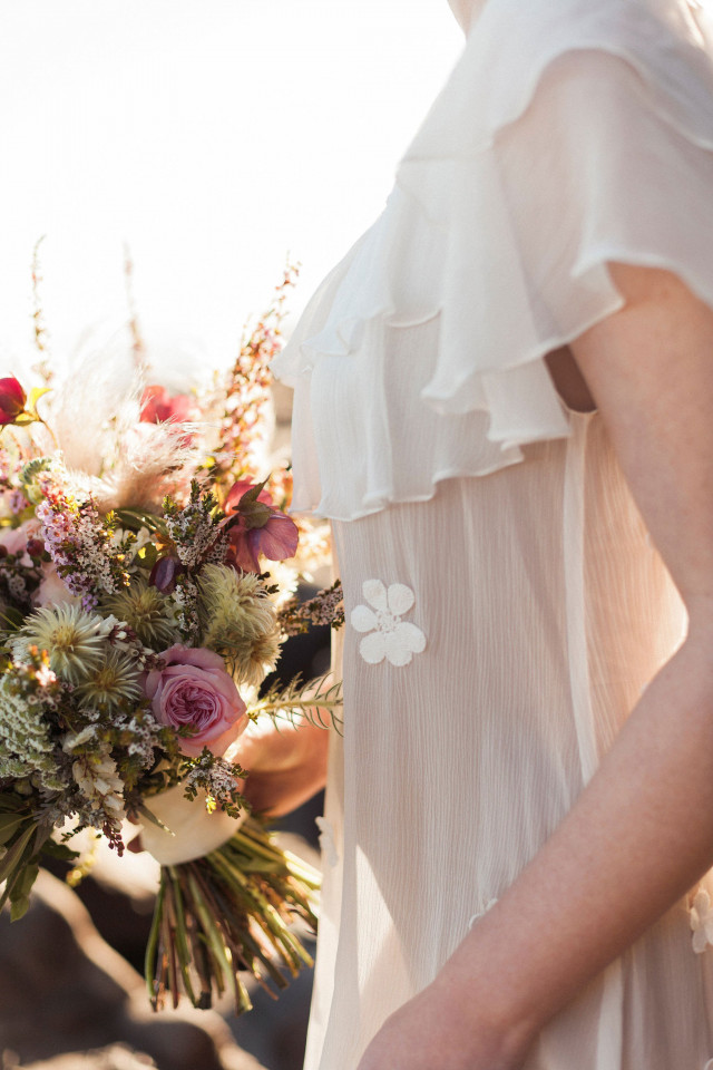 bouquet de mariée avec différentes couleurs