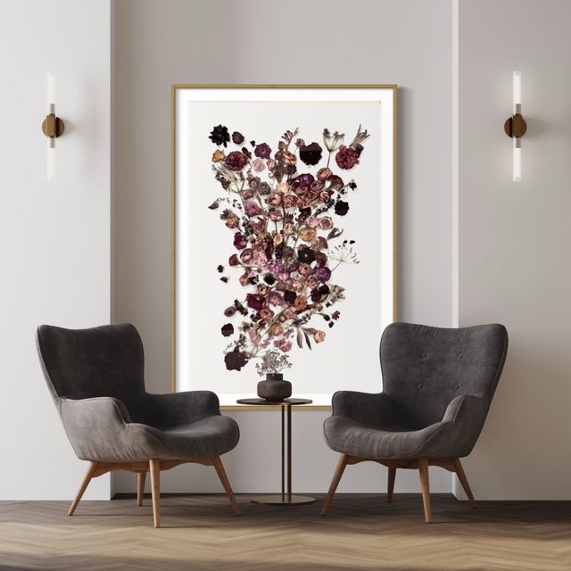 donkerkleurige bloemen in schilderij