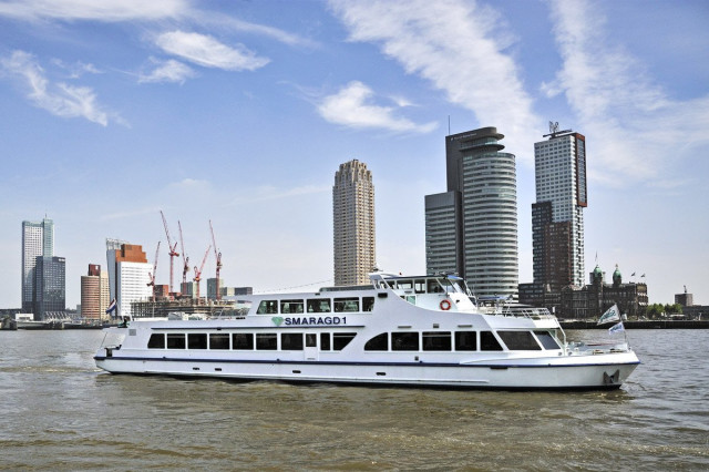 Rederij Smaragd trouwschip in Rotterdam