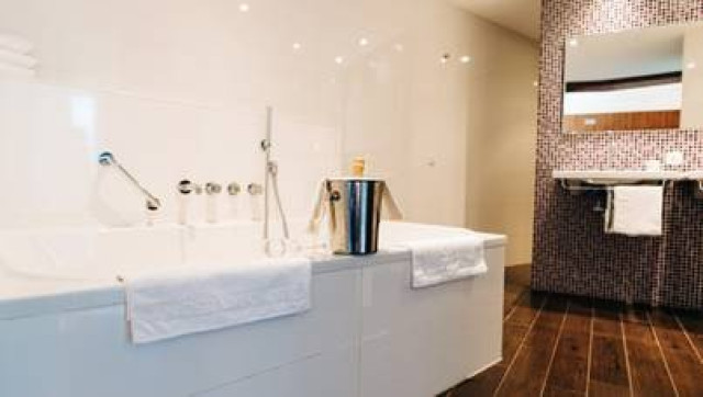 Bruidssuite Hotel van der Valk Ridderkerk in Ridderkerk ...