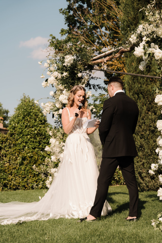 Le couple prononce ses vœux